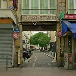 Cédric Accueille - Homestay PARIS